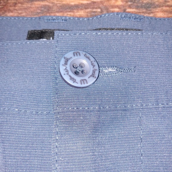 Travis Mathew Bermuda Performance Stretch Golf Shorts Men's 38 Blue - Picture 7 of 9